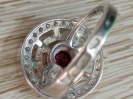 Серебряное кольцо с гранатом - Днепр