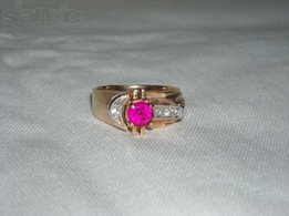 Золотой перстень с бриллиантами и рубином. - Мариуполь