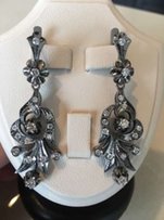Золотые серьги с бриллиантами - Киев
