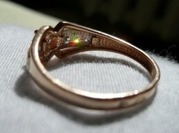 Срочно Золотое кольцо с фианитом золото 585 пробы кольцо 2.01 грамм - Ильичёвск