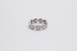 Кольцо «The Heart» 585° из белого золота с бриллиантами 1.35ct (45 шт) - Харьков