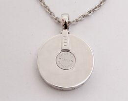 Золотая подвеска с ониксом от бренда Bvlgari из коллекции Optical - Харьков