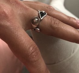 Брендовое украшение Nouvelle Bague из белого золота с бриллиантами - Киев
