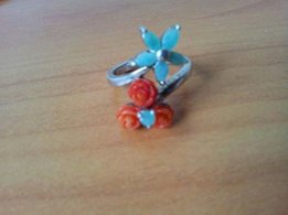 Серебряное кольцо с изумрудами и кораллами - Киев
