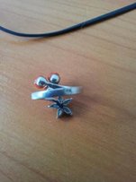 Серебряное кольцо с изумрудами и кораллами - Киев