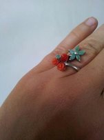 Серебряное кольцо с изумрудами и кораллами - Киев