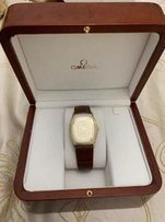 Продам золотые наручные швейцарские часы Omega - Киев