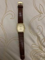 Продам золотые наручные швейцарские часы Omega - Киев
