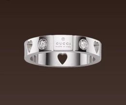 GUCCI c с бриллиантами из белого золота - Киев