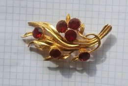 Брошка ветка и большими красными камнями - Харьков
