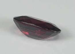 Природный красный гранат родолит овал 3,35Ct 11x7мм - Львов