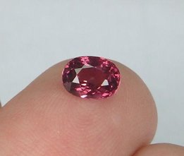 Природный малиновый гранат родолит 1,06ct овал ВИДЕО - Львов