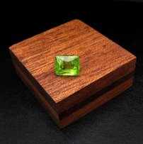 Натуральный Перидот 4.43 ct - Киев