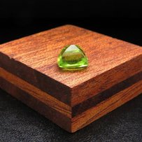 Натуральный Перидот 4.43 ct - Киев